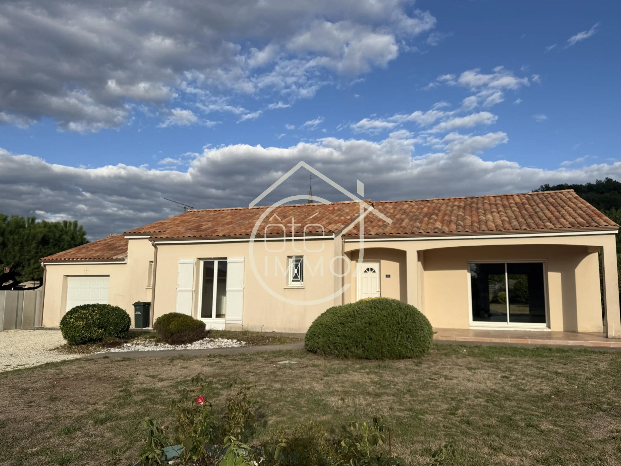 Maison à louer à Pineuilh, 135 m² – photo 1 sur 19